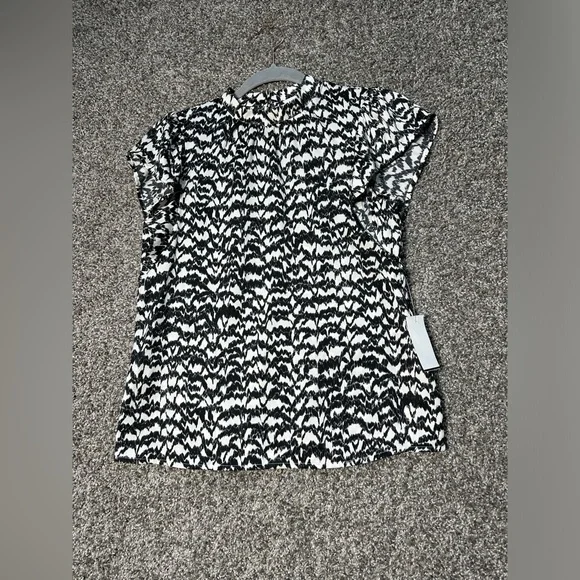 NWT Nine West Mockneck Cascade Sleeve Popover Top Size XS - Picture 4 of 7